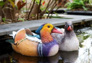 幾何鴛鴦雕塑 庭院仿真雕塑 彩繪擺件