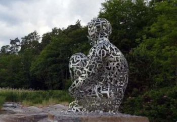 房地產字母人物雕塑，仿古景觀雕塑，噴砂制造