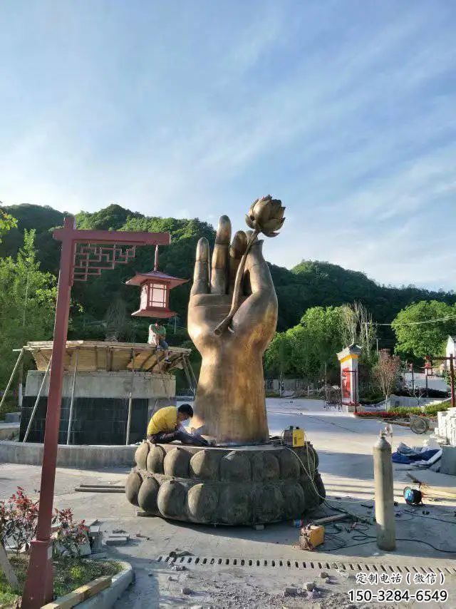 彩繪佛手雕塑 電鍍現代觀音手雕塑 公園雕塑