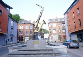 房地產薩克斯雕塑 剪影樂器雕塑 鍛造西方樂隊雕塑