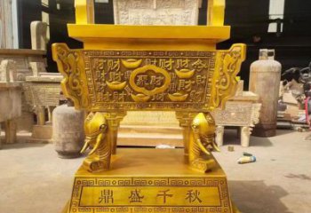 鎏金方鼎鼎盛千秋銅雕塑