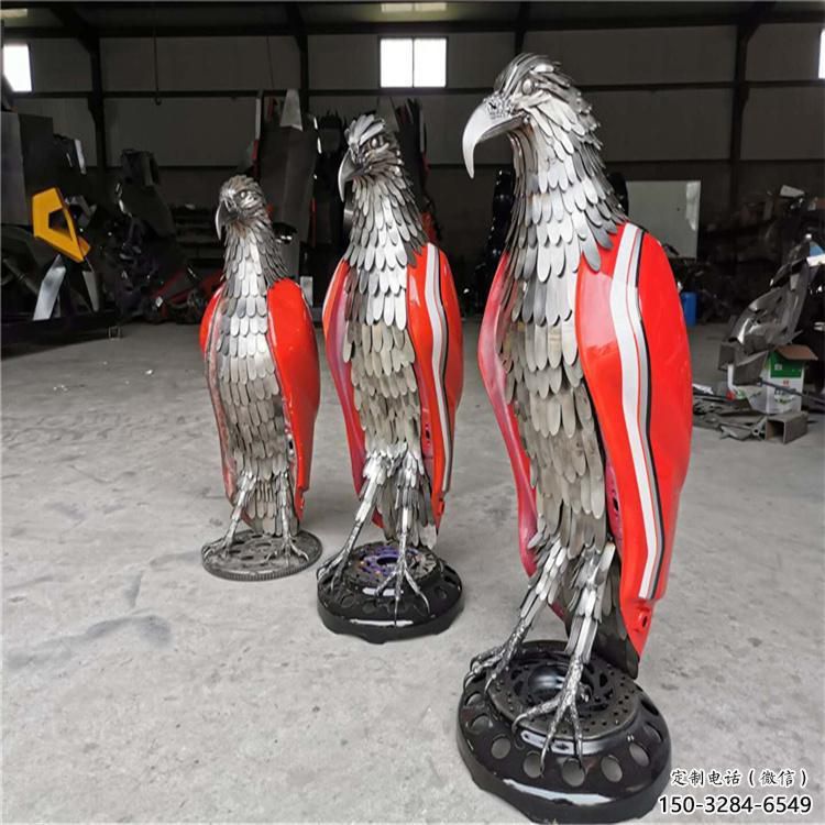 卡通機甲版小鳥雕塑