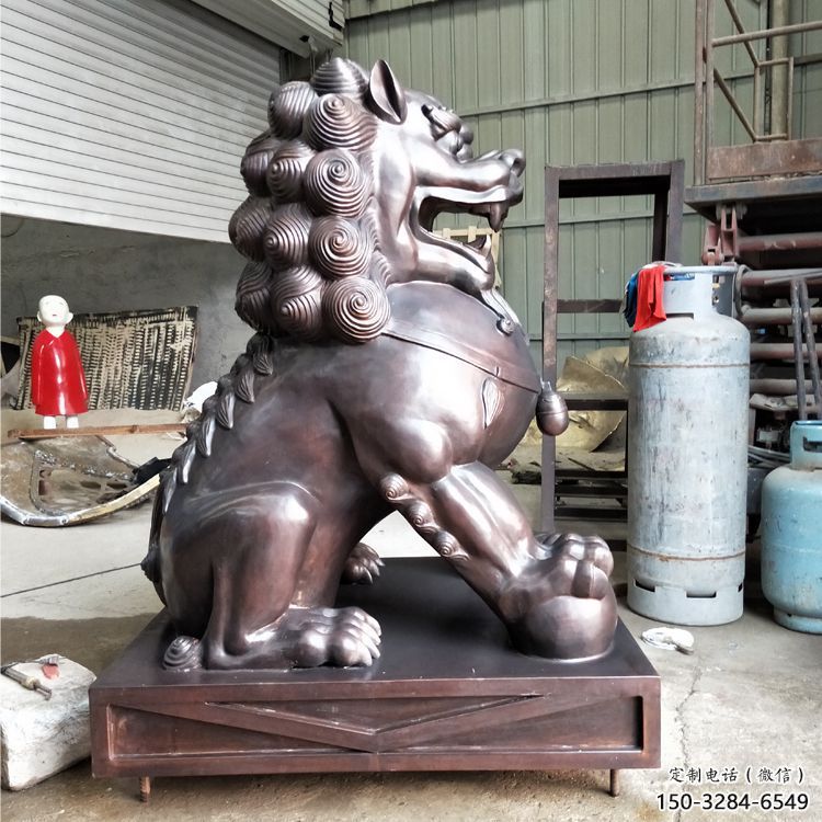 獅子雕塑優選，城市裝飾，展示蹲獅雕塑定做