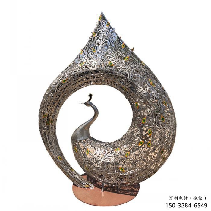 孔雀雕塑廠家，美陳雕塑，鐵藝孔雀雕塑定制