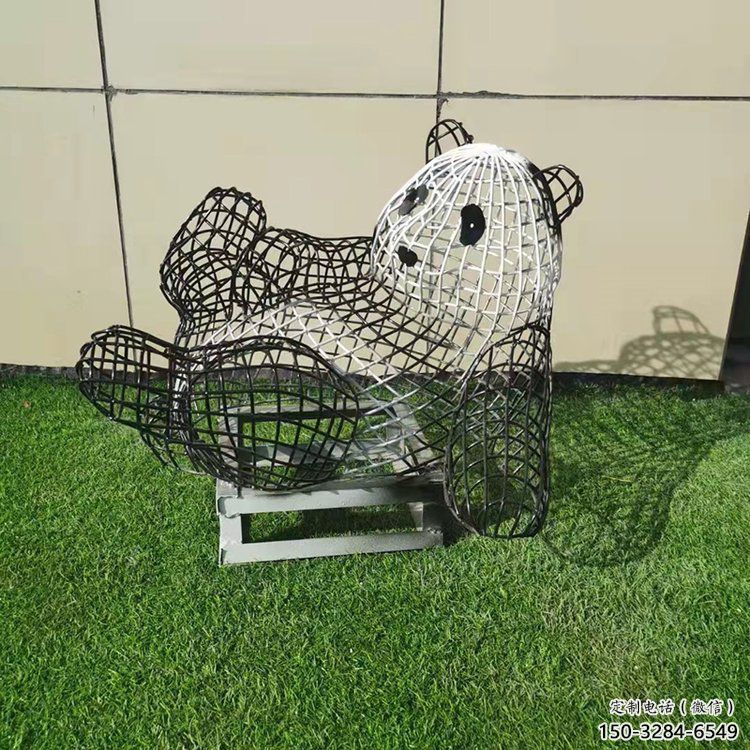 熊貓雕塑制作，標識雕塑，鏤空熊貓雕塑廠家優選