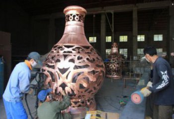 銅花瓶雕塑制作優選，戶外雕塑，軟裝銅花瓶雕塑廠家