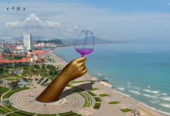 手握酒杯雕塑生產，戶外擺放，不銹鋼手握鋼筆雕塑廠家