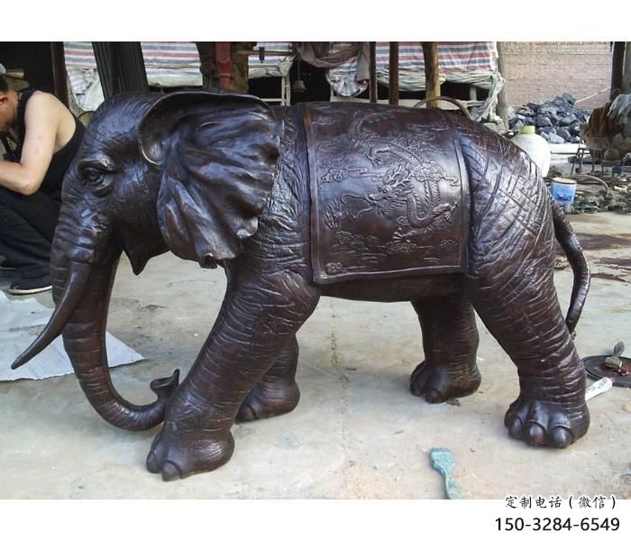 武川庭院大象雕塑定做，廣場(chǎng)雕塑，室外銅大象雕塑提供
