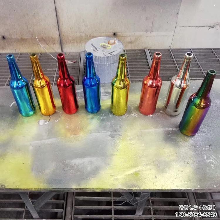 永川公園啤酒瓶雕塑定價，村標(biāo)概念，玻璃鋼啤酒瓶雕塑選用